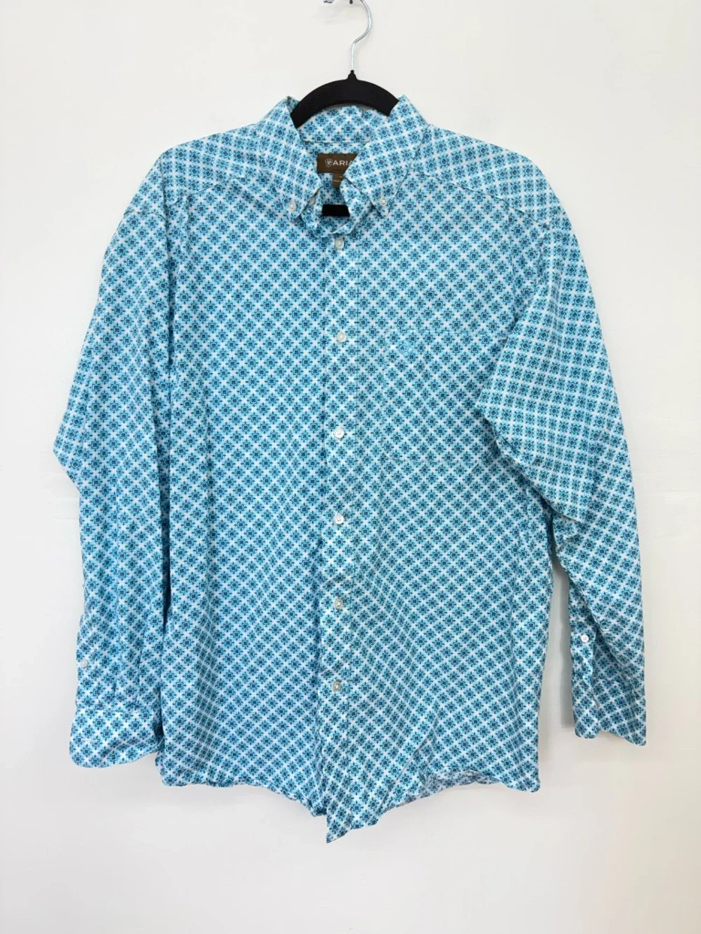 Ariat Men's Turquoise Patterned Button-Down Western Shirt L17